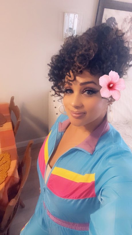 NirvanaEliteSD onlyfans leaked tits