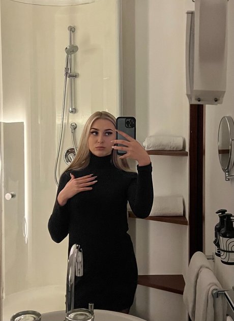 Nina S e 19 sextape onlyfans