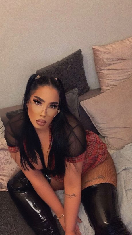 Nina Barbie onlyfans nude pictures
