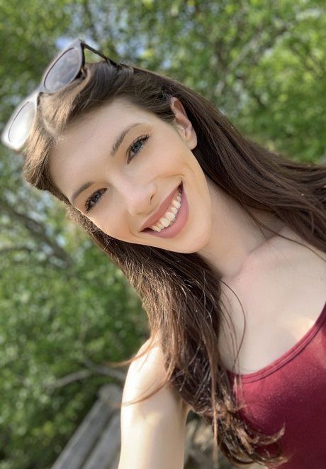 Ava Holt onlyfans leaked sex