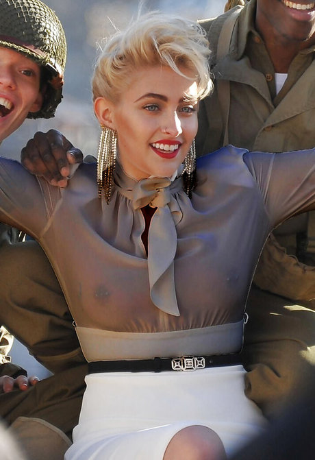 Paris Jackson naked on onlyfans