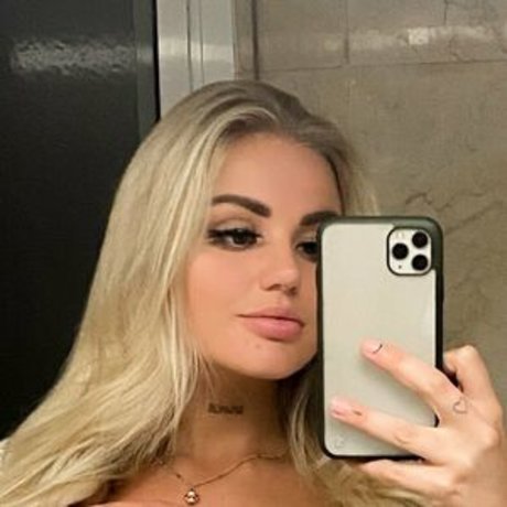 Juliamarkhams onlyfans leaj