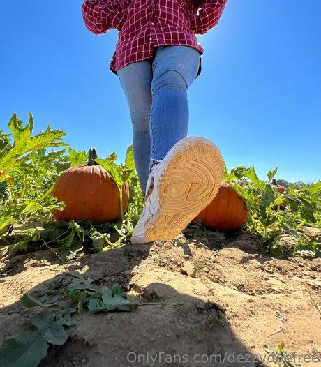 dezzydoefree onlyfans leaked pics