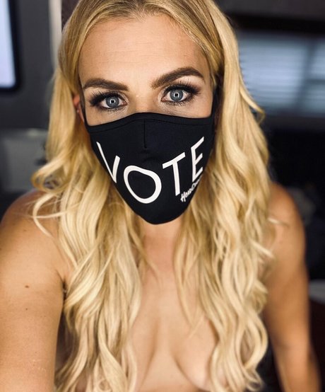 Busy Phillips leaked only fans