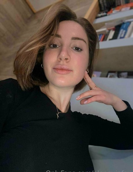 alenavipfox onlyfans porn leaked