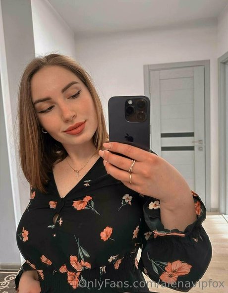alenavipfox onlyfans nudes