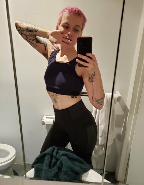 molotovcocktease onlyfans leaked