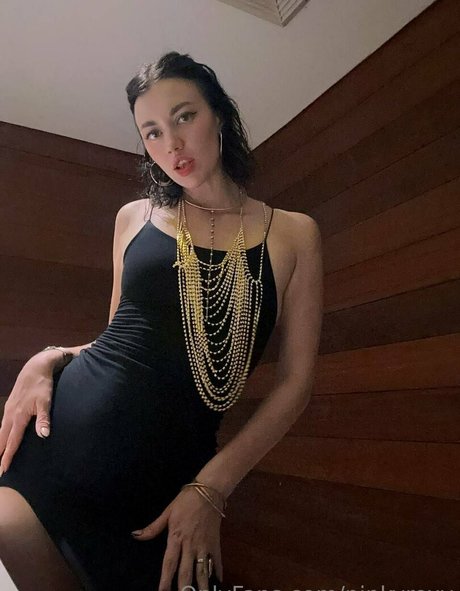 pinkyroxy onlyfans leaks