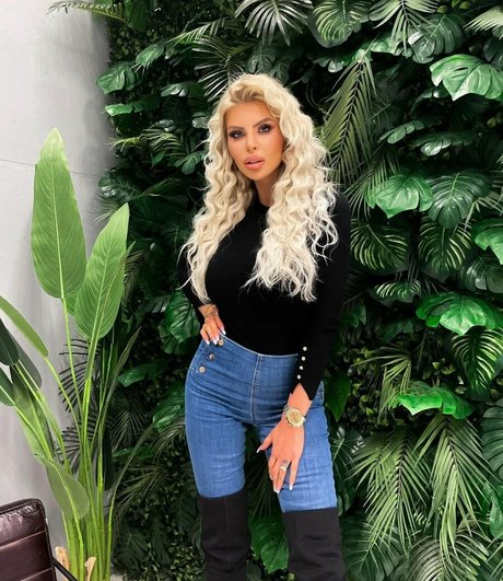 Lela Ceterova onlyfans pics