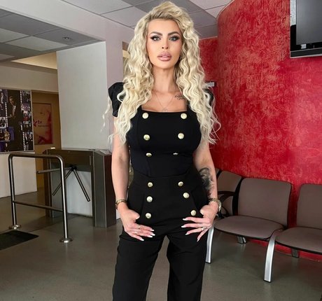 Lela Ceterova leaked onlyfans