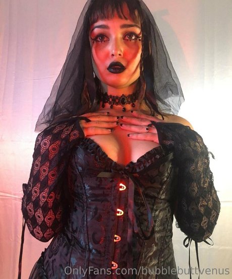 bubblebuttvenus only fans nudes