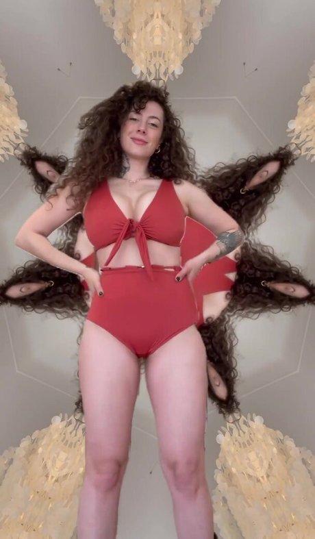 Leila Lowfire onlyfans sextape