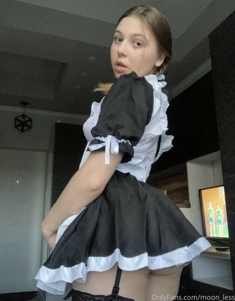 moon less onlyfans topless