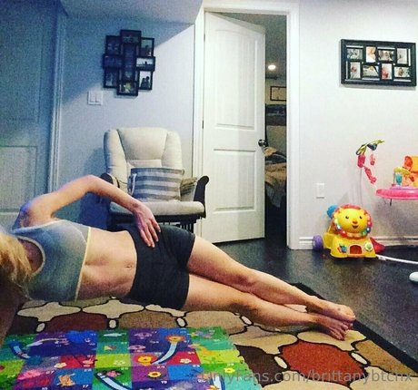 brittanybtchx leaked onlyfans sex tape