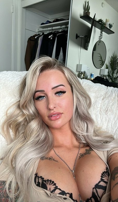 babyyessie onlyfans leak naked