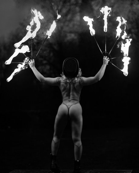 Hoopsydaisy onlyfans naked