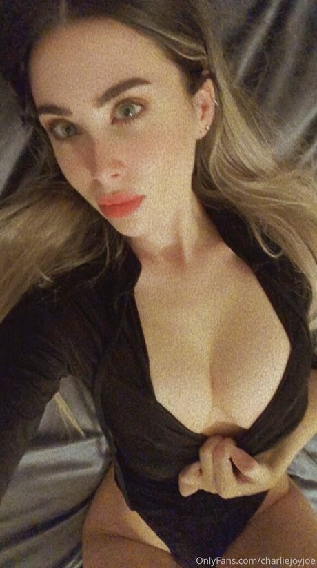 charliejoyjoe onlyfans public photos