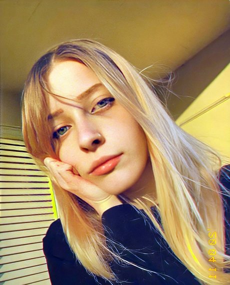 Agnese Innocente onlyfans nude tits