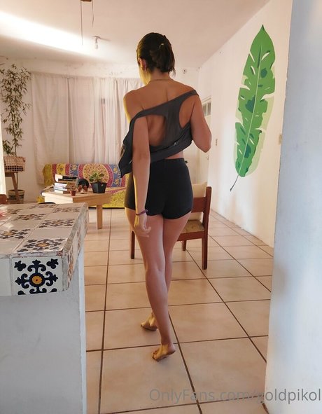 goldpikol onlyfans nude leak