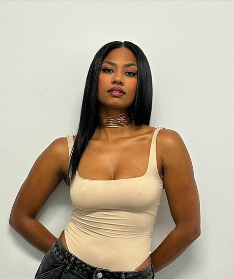 Nia Correia OT Profile pic