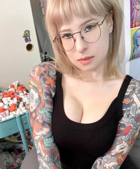 Candie Bolton pics onlyfans