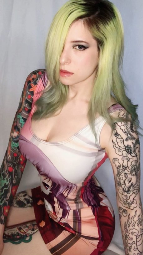 Candie Bolton onlyfans leaked photos