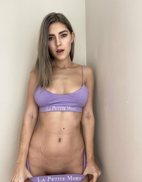 EvaElfie leaked onlyfans