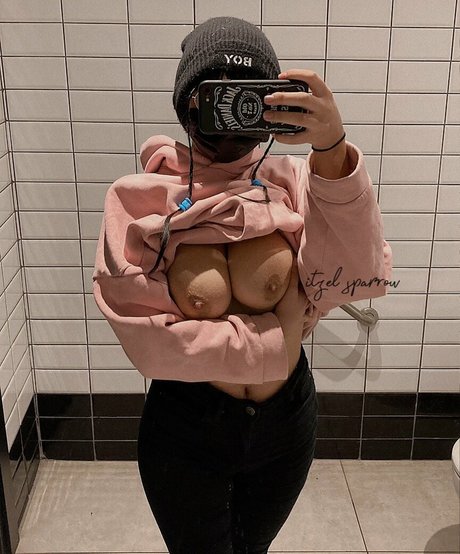 itzel2002free ass onlyfans