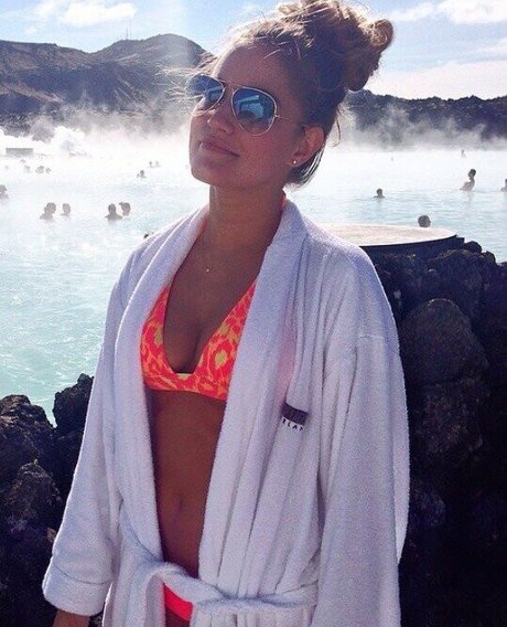 iJustine only fans pic