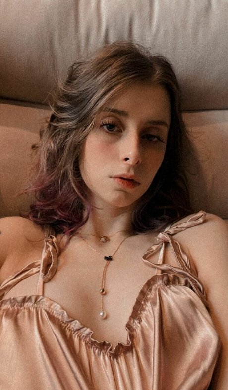 Gabi Cattuzzo onlyfans leaked tits