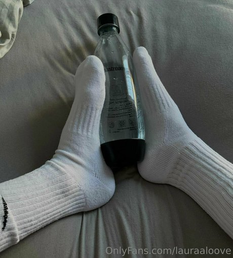 lauraaloove onlyfans leaks xxx