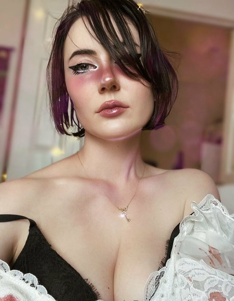 reysuka onlyfans nude porn