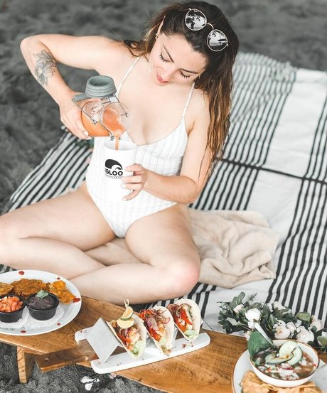 Roxane ASMR onlyfans page