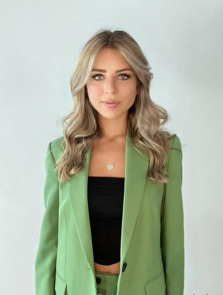 lucia lpz Profile pic