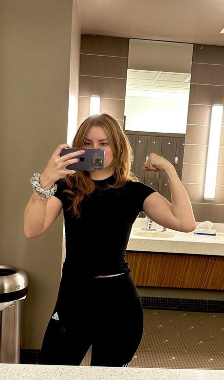 Vkunia only fans nude