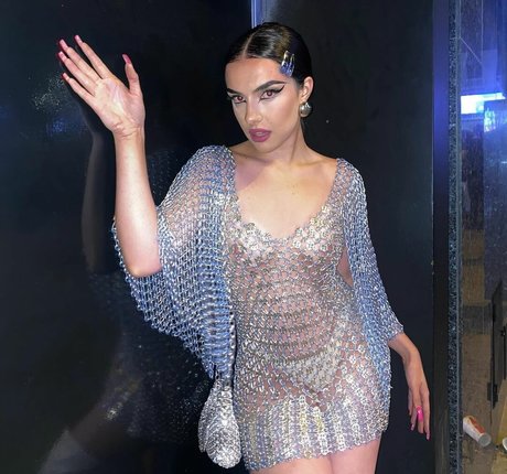 Marta Sango onlyfans topless