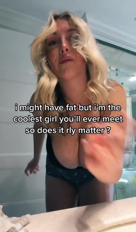 Anabel Kloe Lamarche onlyfans model images