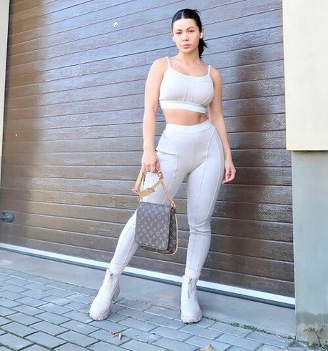 karinakliauz only fans