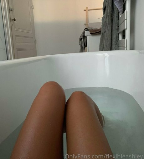 flexibleashley onlyfans leak free