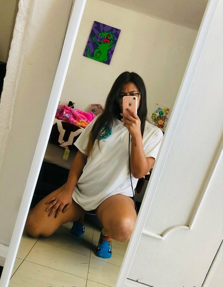 morenazadefuego nude onlyfans leaks