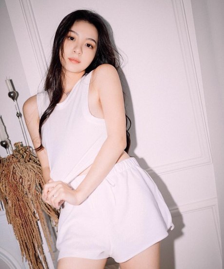 Helenhmy onlyfans leaked photos