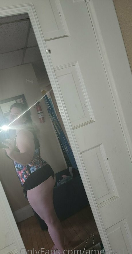 ameliab13 onlyfans strip tease