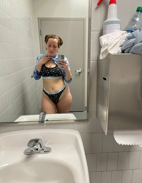 juizy riotz en onlyfans