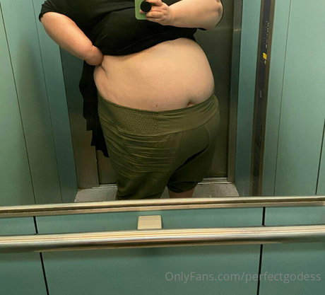 perfectgodess onlyfans leaked.