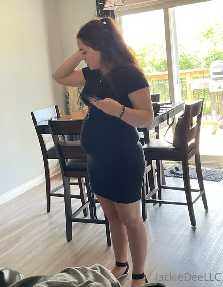 snackupjackie Profile pic