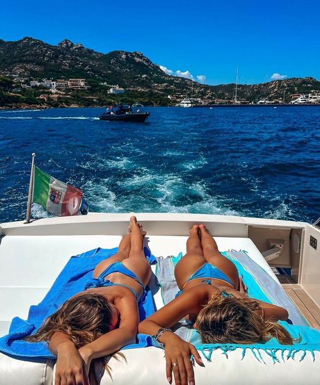 Alice De Bortoli naked onlyfans leaks