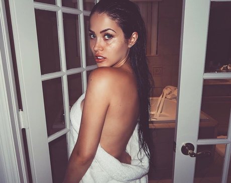 Claudia Alende onlyfans photo