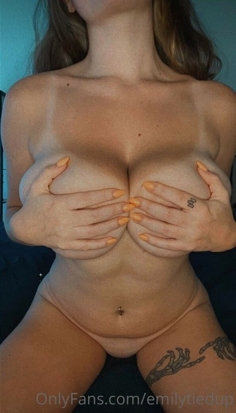 Emilytiedup onlyfans nude leaks