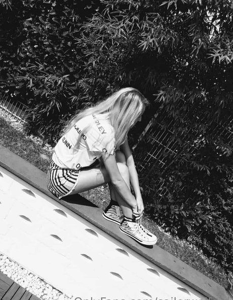 sailerwolfgirl naked onlyfans pics