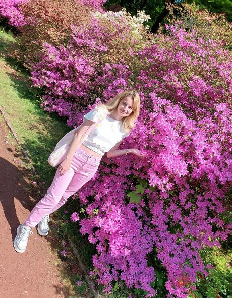 sailerwolfgirl onlyfans leaked tits